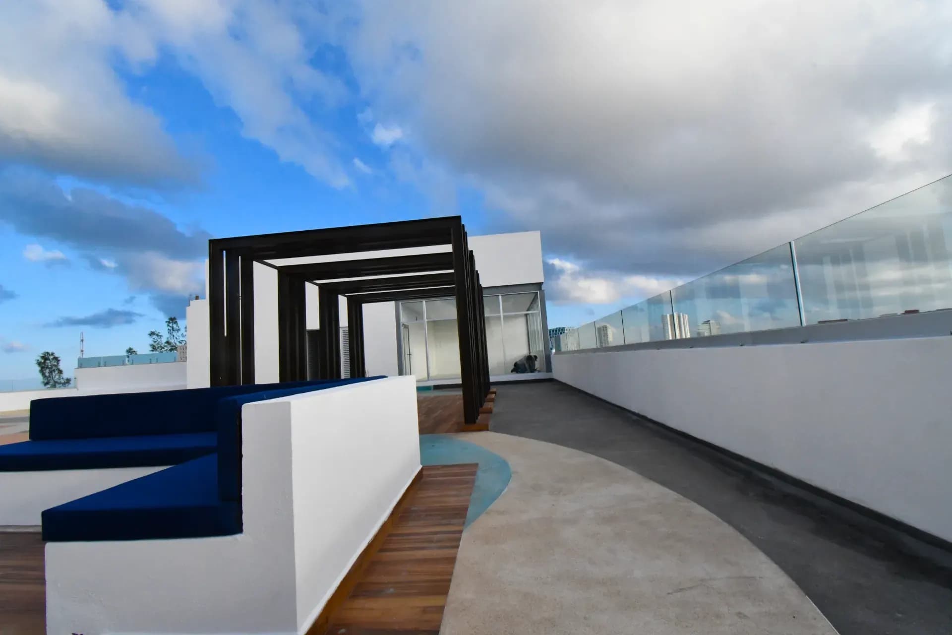 Roof 17