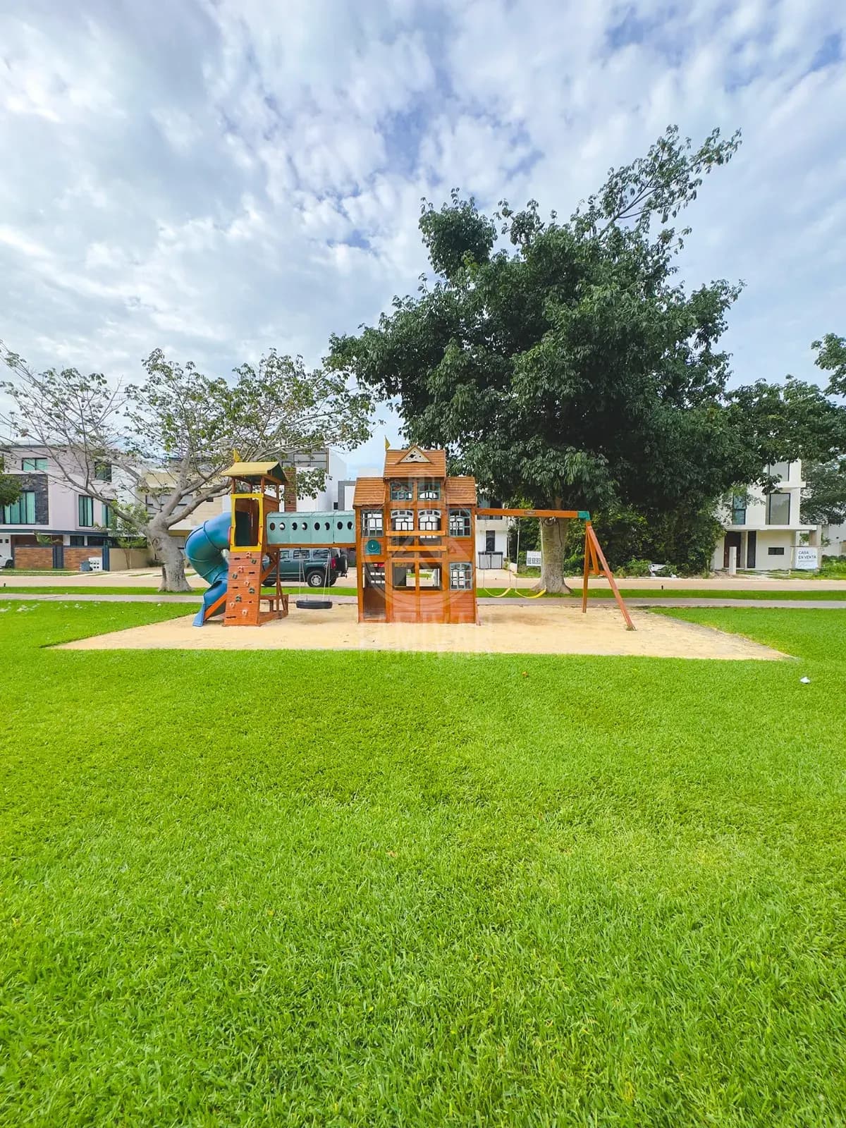 ÁREA INFANTIL