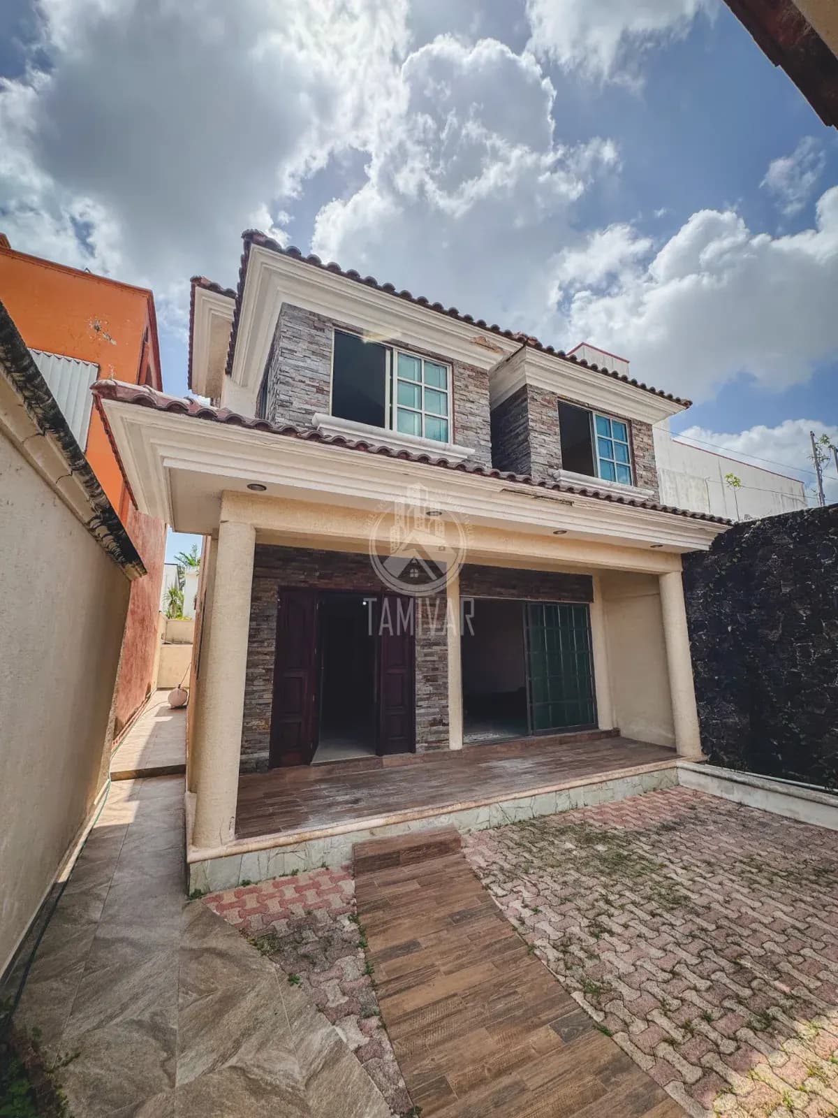 PRIVADA AV. LAS TORRES