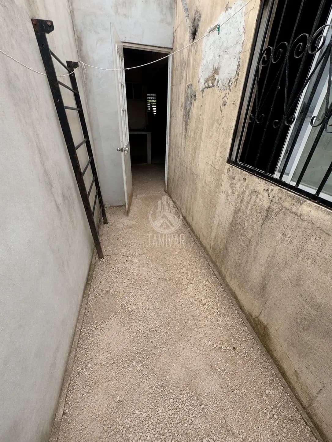 PASILLO LATERAL