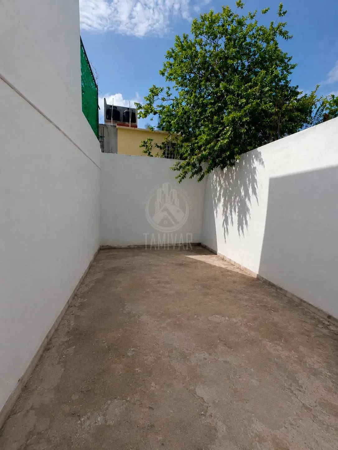 PATIO TRASERO